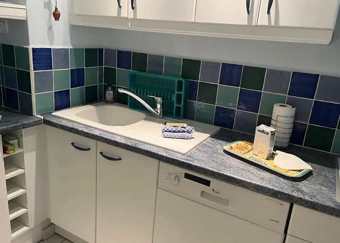 Quiet Near 公寓 Saint-Raphaël