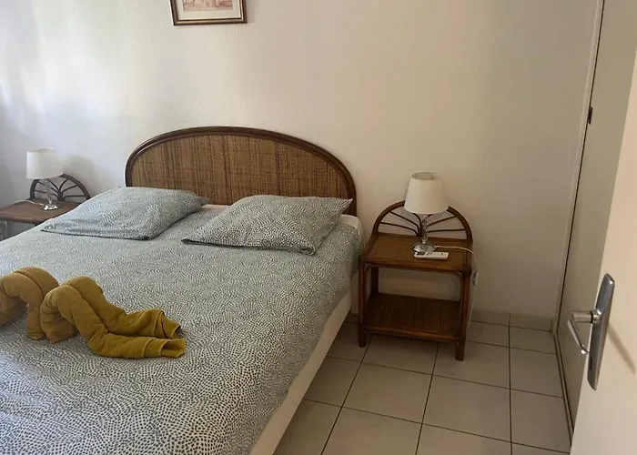 Quiet Near Apartment *